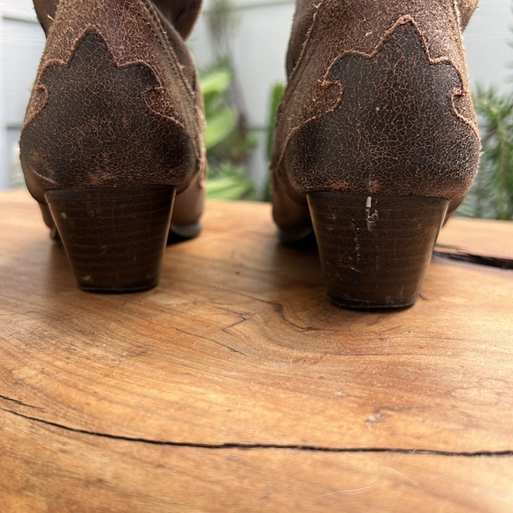 Vintage Women’s Western Cowboy Boots Brown Cross Studded - Picture 7 of 16